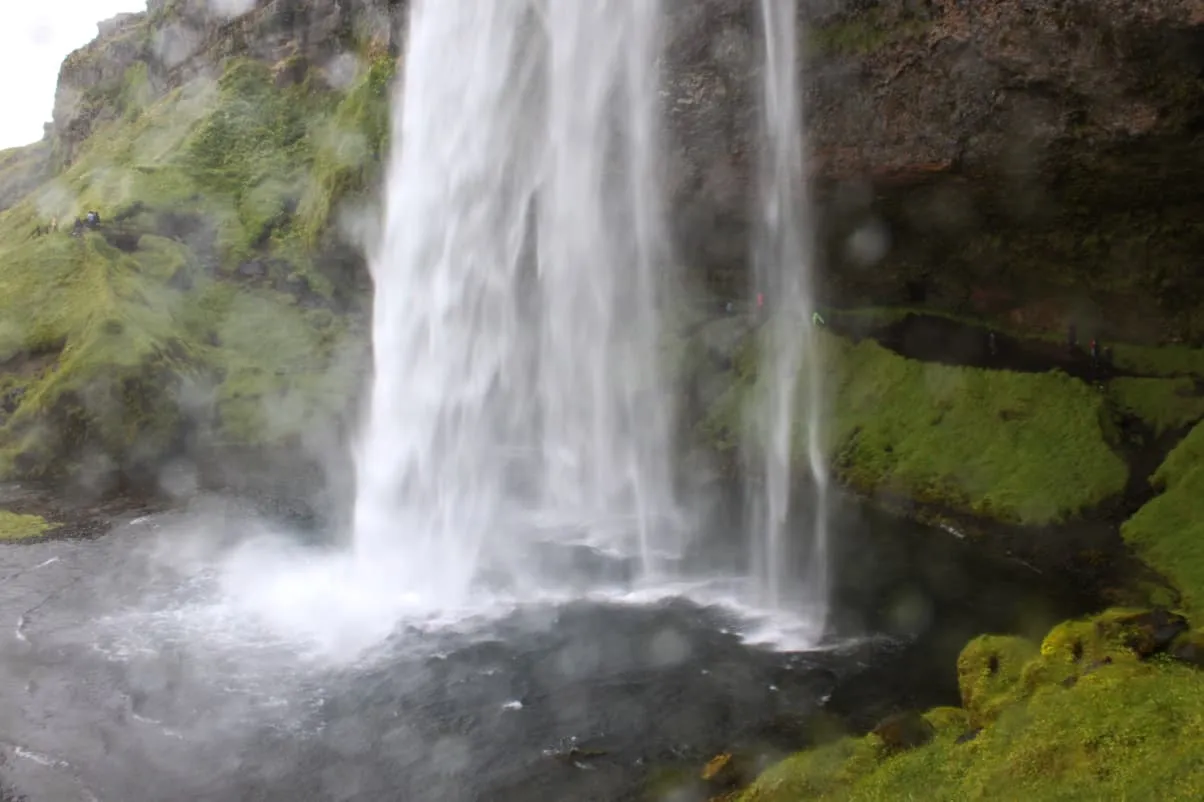 Chute d'eau de Seljalandsfoss