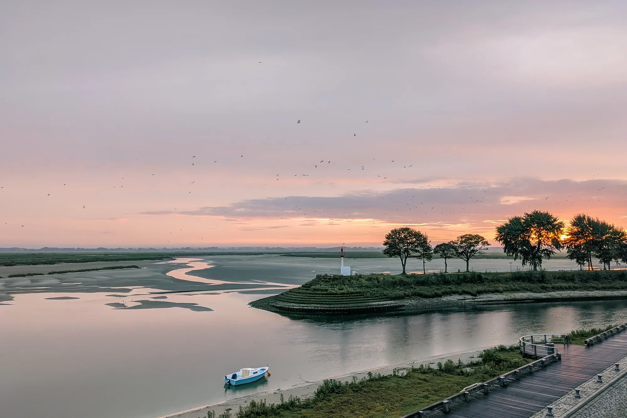 Vue sur la Baie de Somme au lever du soleil