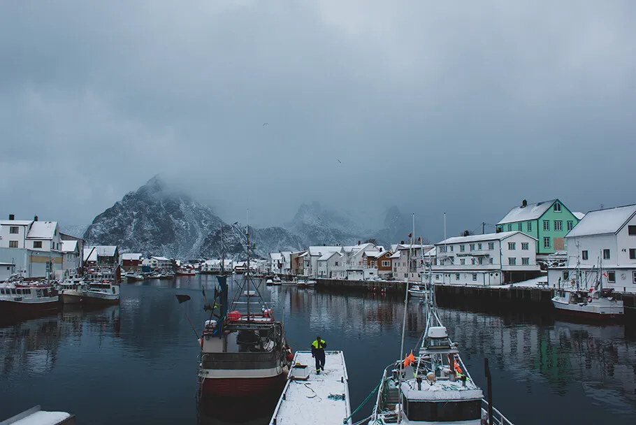 Le port de d'Henningsvaer