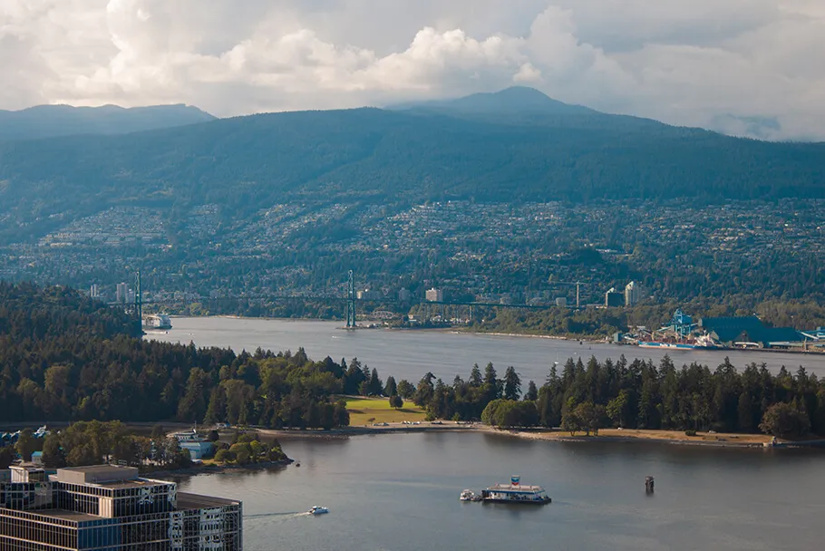 Le Stanley Park vue depuis la tour Harbour Center